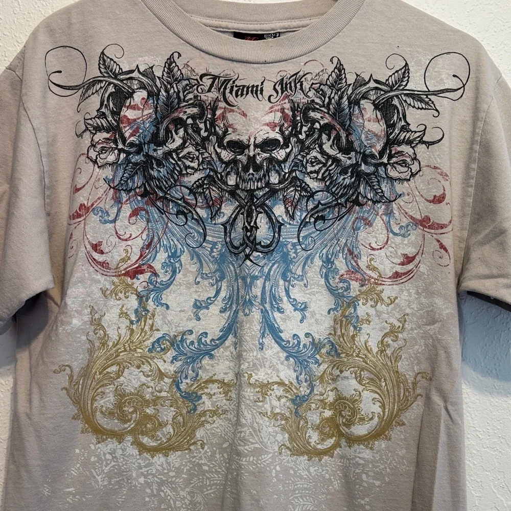 Miami Ink Beige Skull Graphic Tee Colorful Tattoo Art Design Estimated Size M